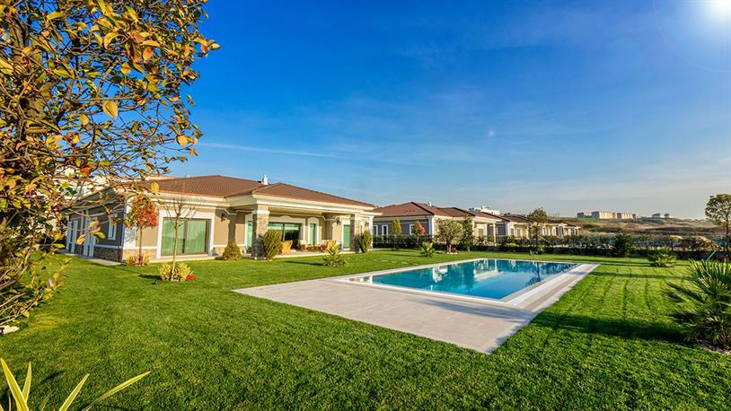 Huzurlu Yaşamın Adresi; Pelican Hill Ihlamur Evleri