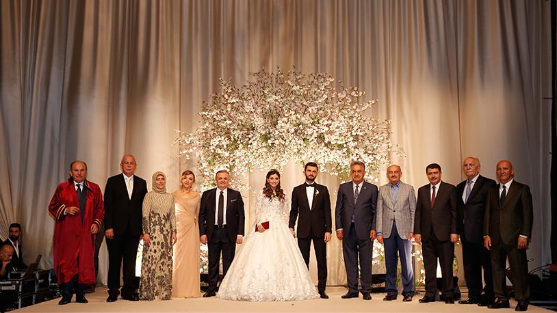 Ömer Dumankaya'nın Oğlu Aykut Dumankaya Evlendi