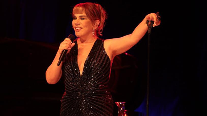 Sezen Aksu, İzmir'den Villa Aldı