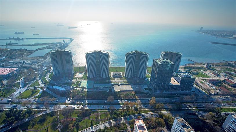 Maviye Teslim Olmak İsteyenlere; Yalı Ataköy